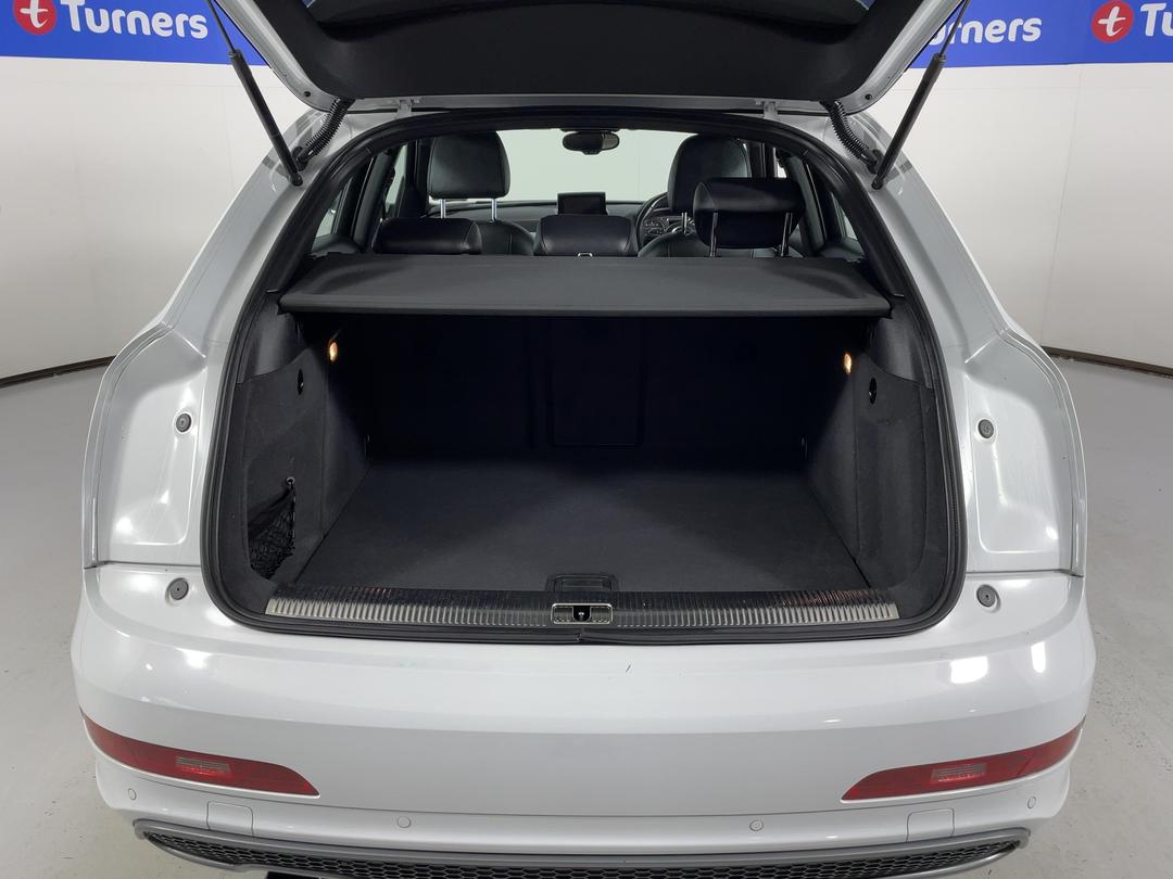 Photo '14' of Audi Q3