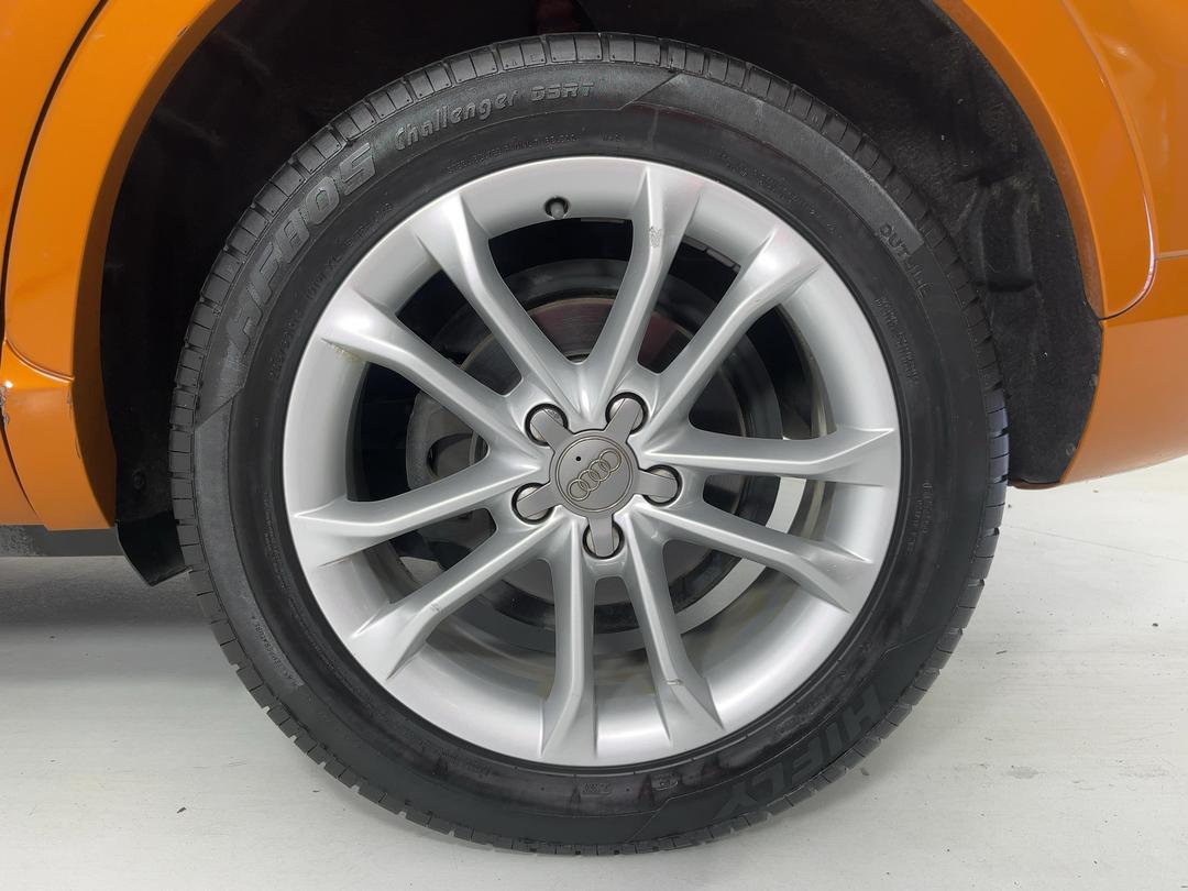 Photo '11' of Audi Q3