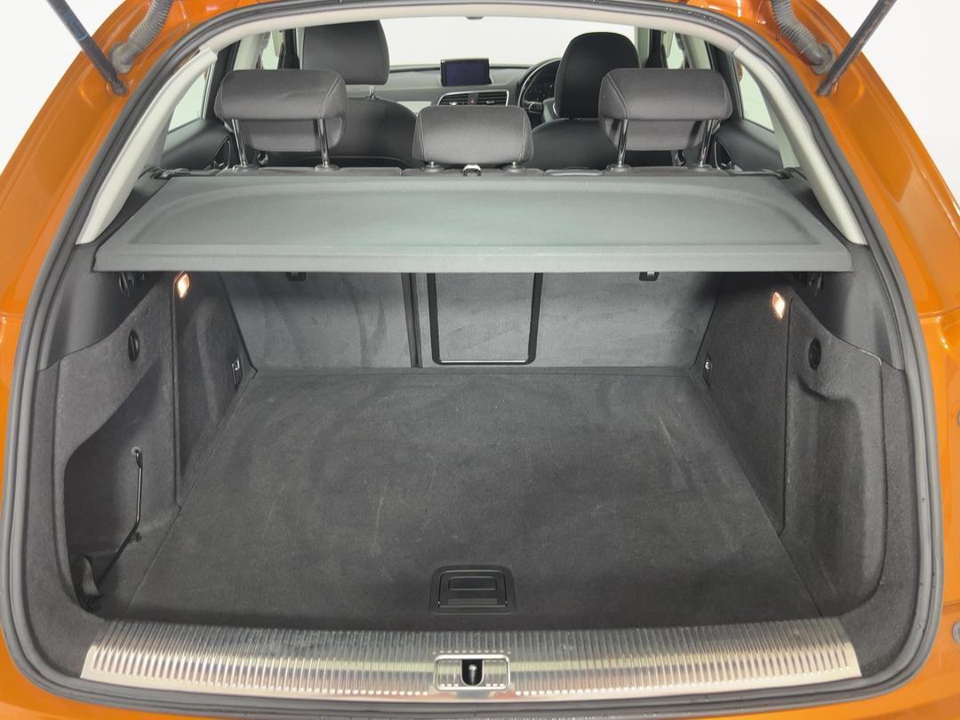 Photo '14' of Audi Q3