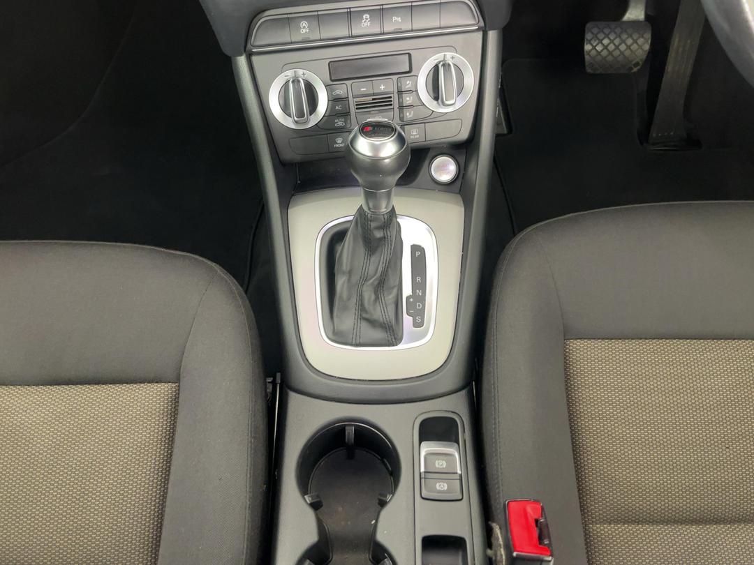 Photo '18' of Audi Q3