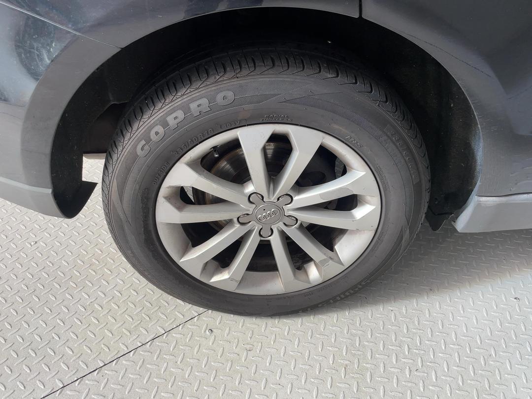 Photo '10' of Audi Q5 2.0T Quattro