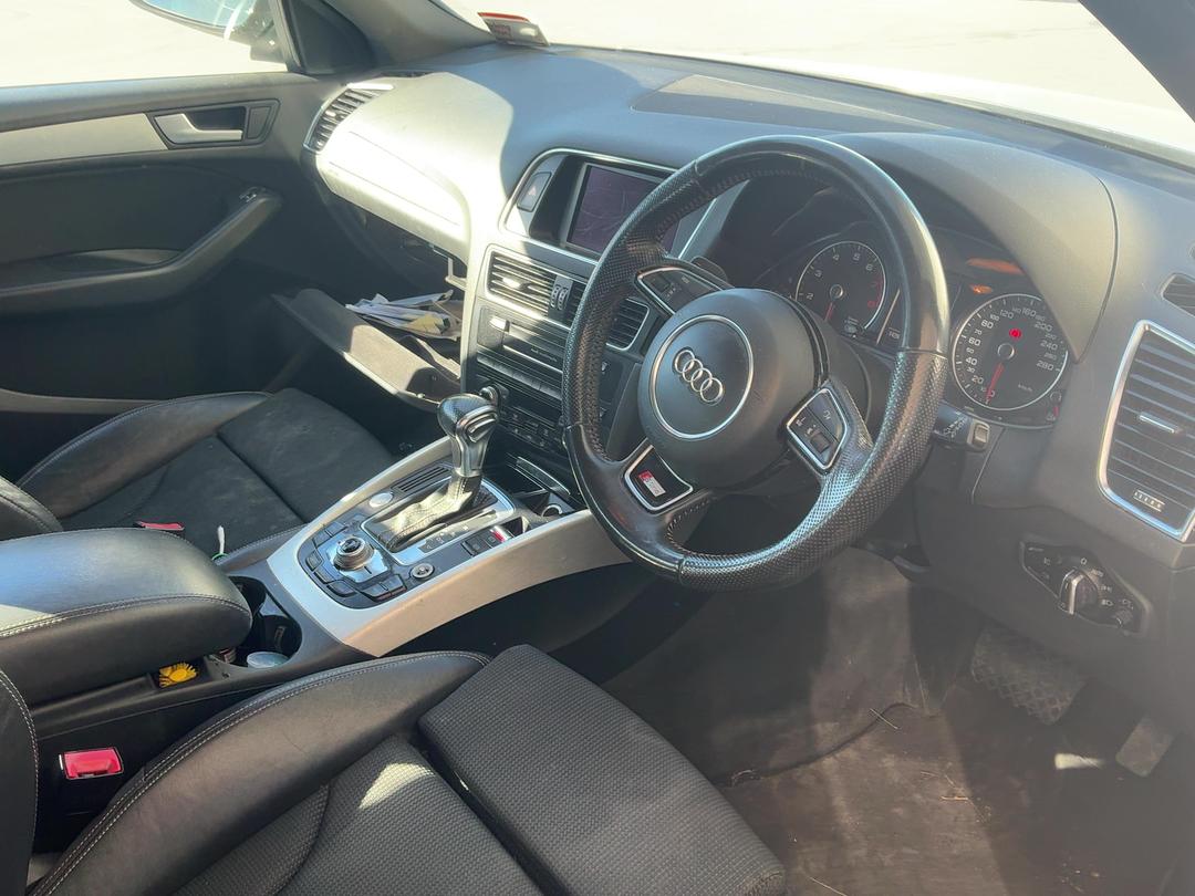 Photo '13' of Audi Q5 2.0 Photo '13' of Audi Q5 2.0