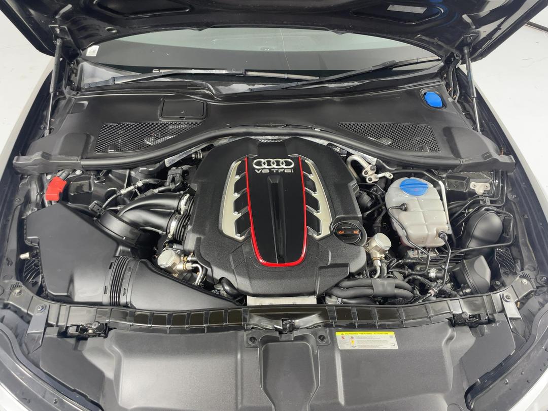 Photo '13' of Audi S6