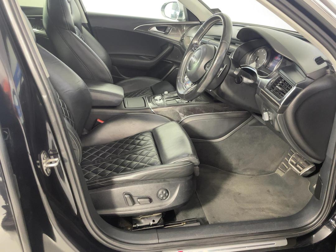 Photo '16' of Audi S6