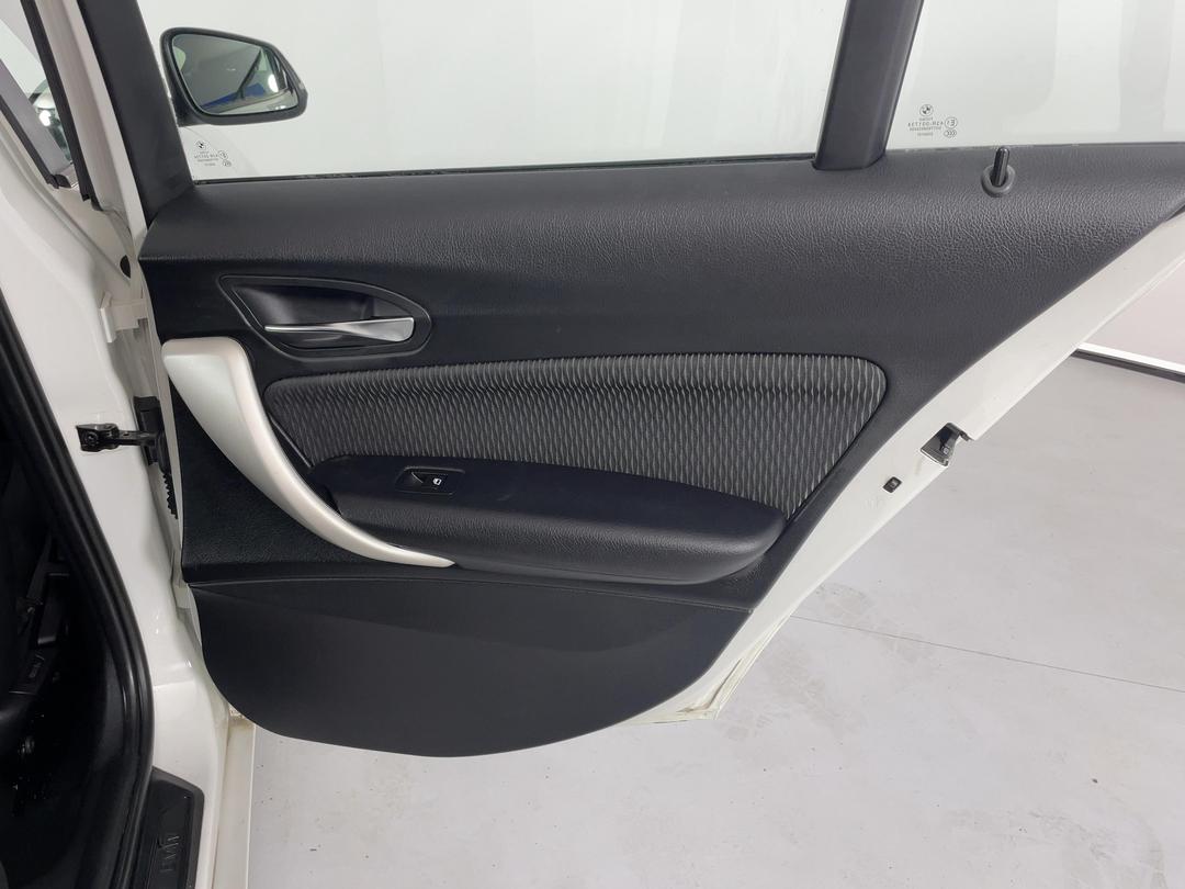 Photo '19' of BMW 1 Series