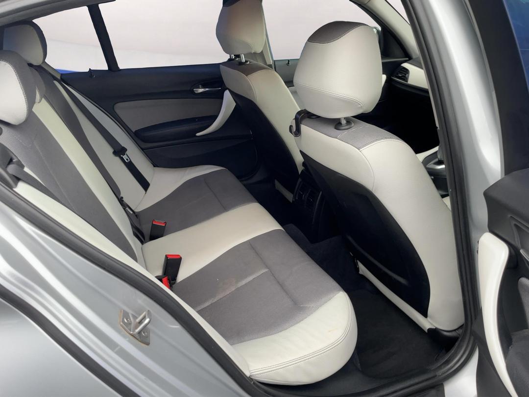 Photo '18' of BMW 1 Series 116I