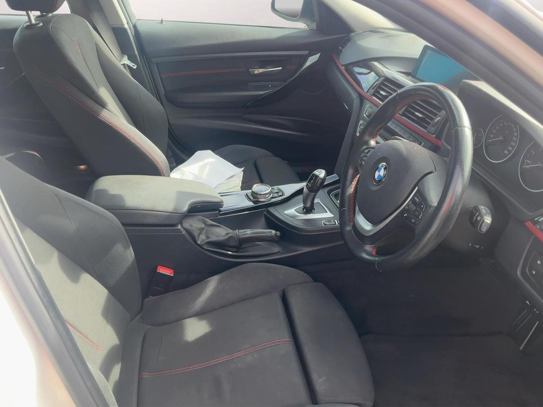 Photo '7' of BMW 3 Series 320I Photo '7' of BMW 3 Series 320I