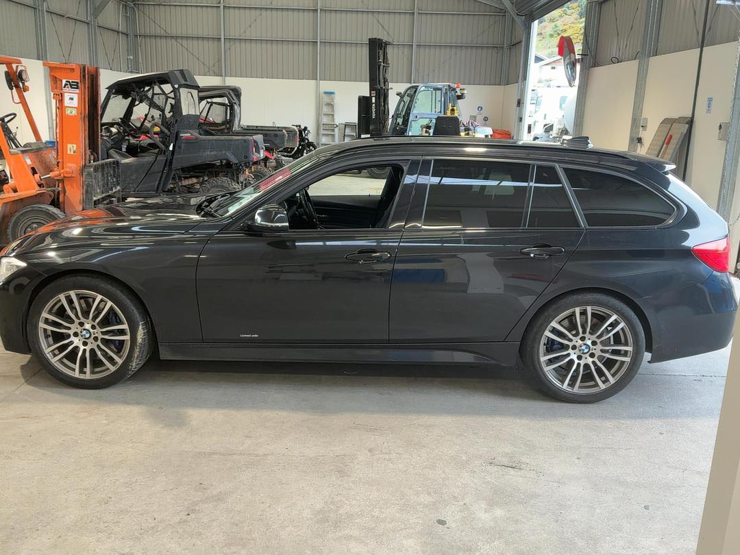 Photo '4' of BMW 3 Series 330D Xdrive TOU