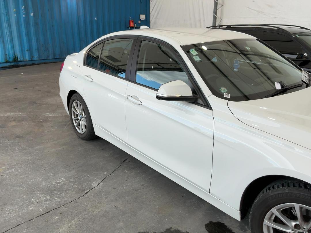 Photo '2' of BMW 3 Series 320I Photo '2' of BMW 3 Series 320I