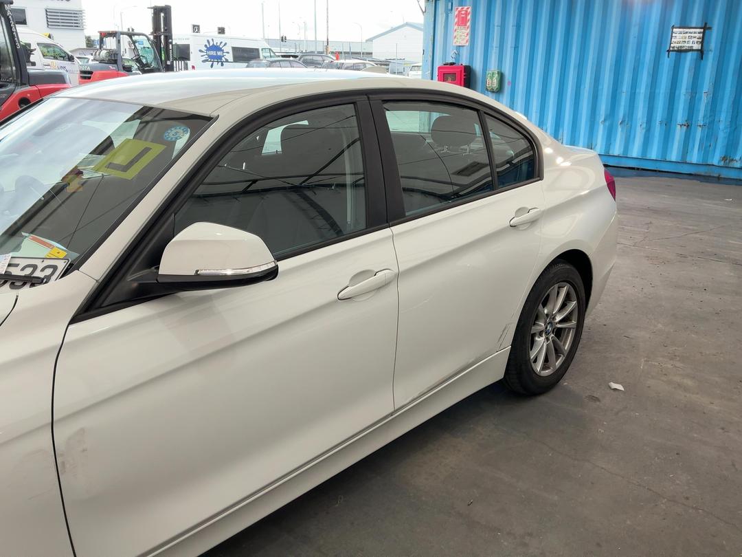 Photo '7' of BMW 3 Series 320I Photo '7' of BMW 3 Series 320I