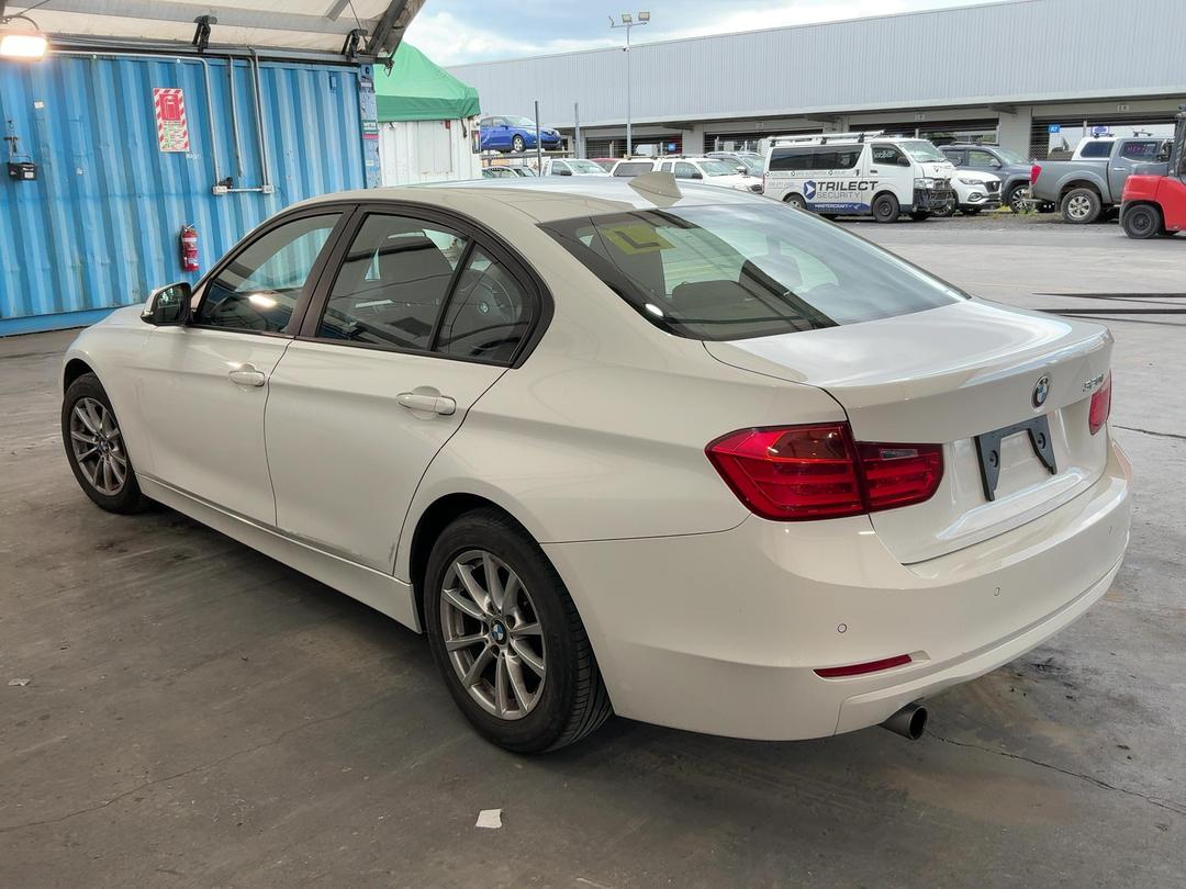 Photo '11' of BMW 3 Series 320I Photo '11' of BMW 3 Series 320I