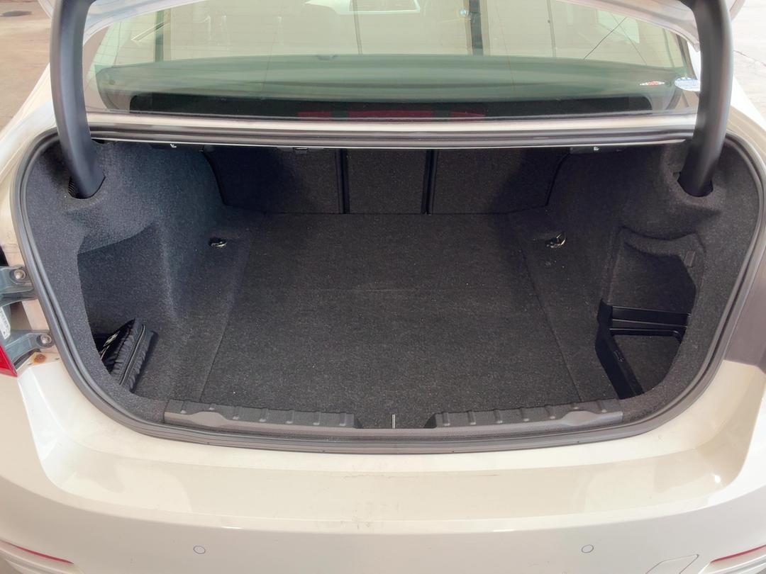Photo '14' of BMW 3 Series 320I Photo '14' of BMW 3 Series 320I