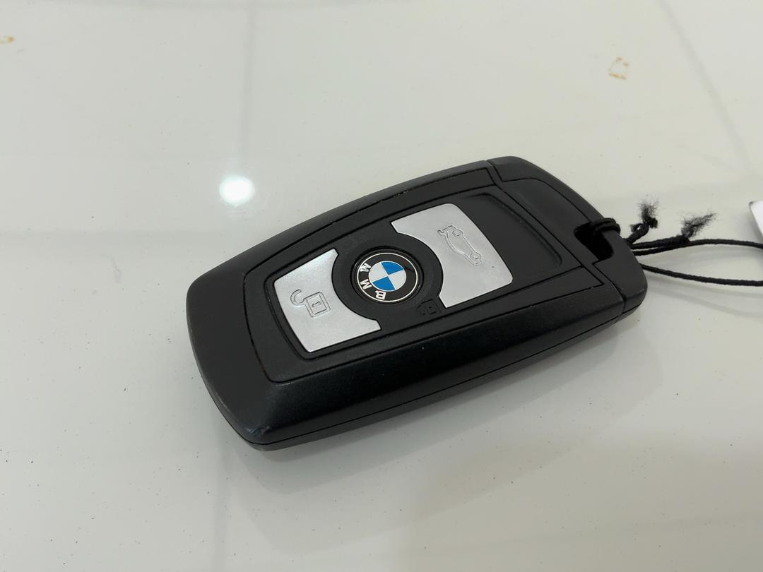 Photo '19' of BMW 3 Series 320I Photo '19' of BMW 3 Series 320I