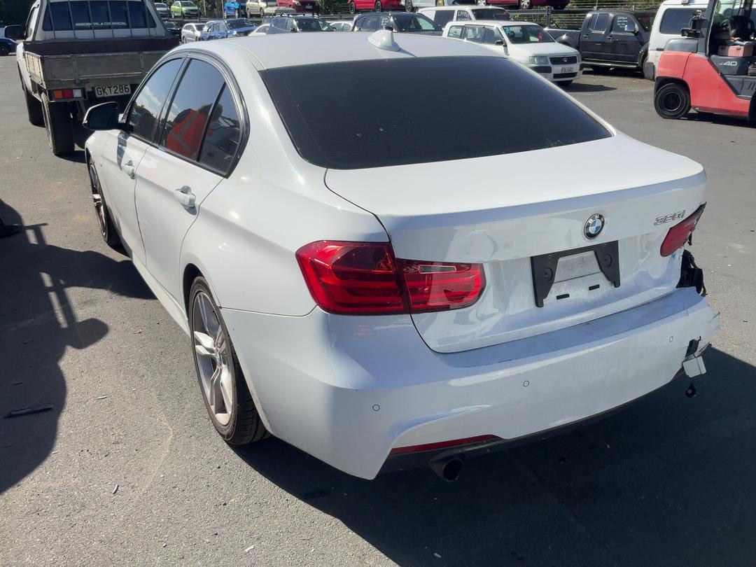 Photo '3' of BMW 3 Series 320I Photo '3' of BMW 3 Series 320I