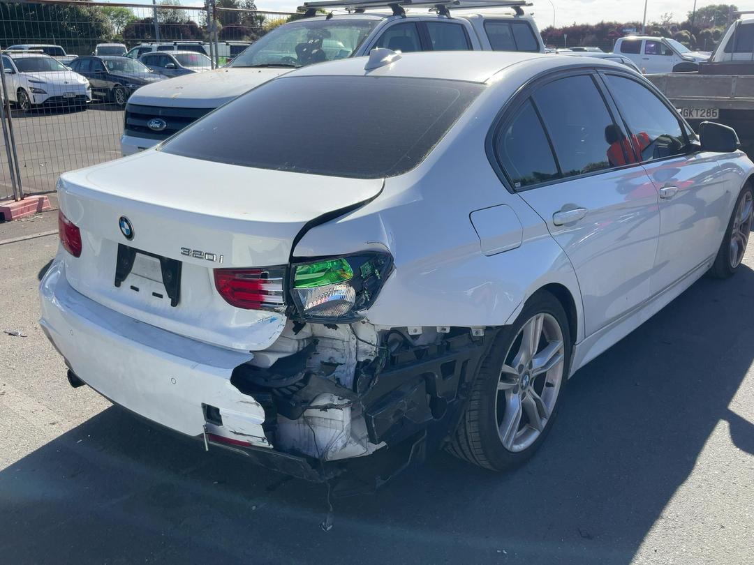 Photo '4' of BMW 3 Series 320I Photo '4' of BMW 3 Series 320I