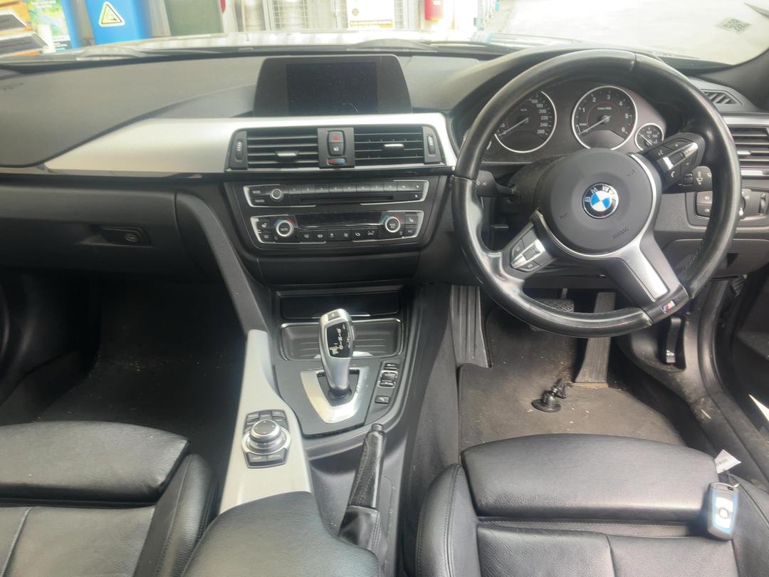 Photo '18' of BMW 3 Series 318D Touring Photo '18' of BMW 3 Series 318D Touring