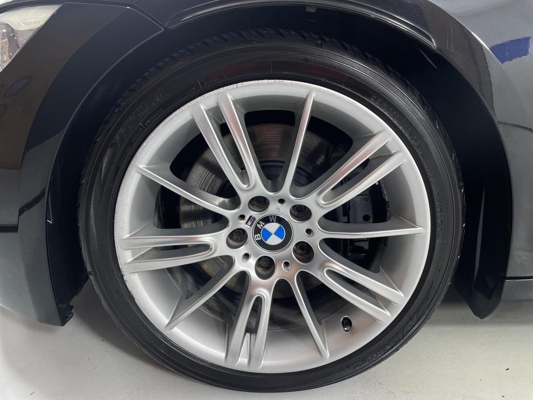 Photo '10' of BMW 335I