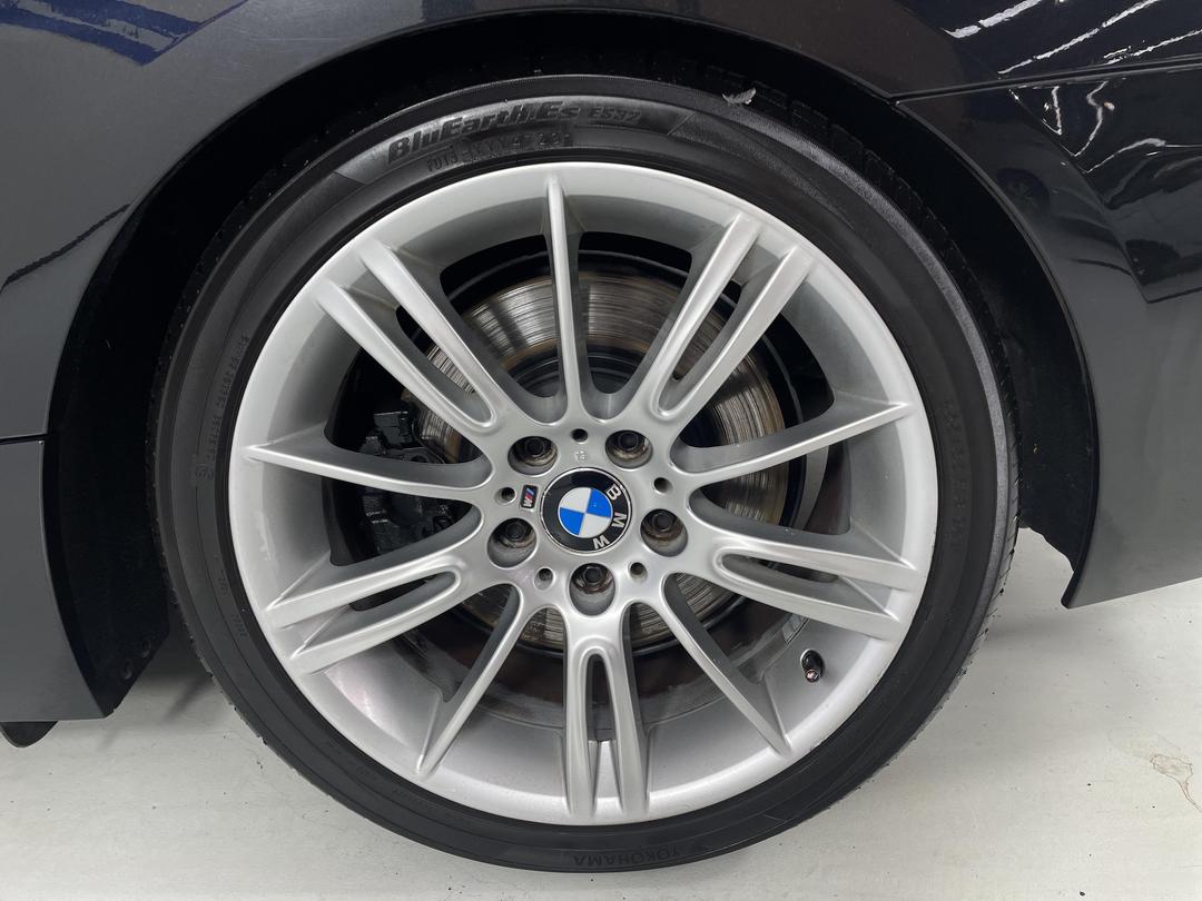 Photo '11' of BMW 335I