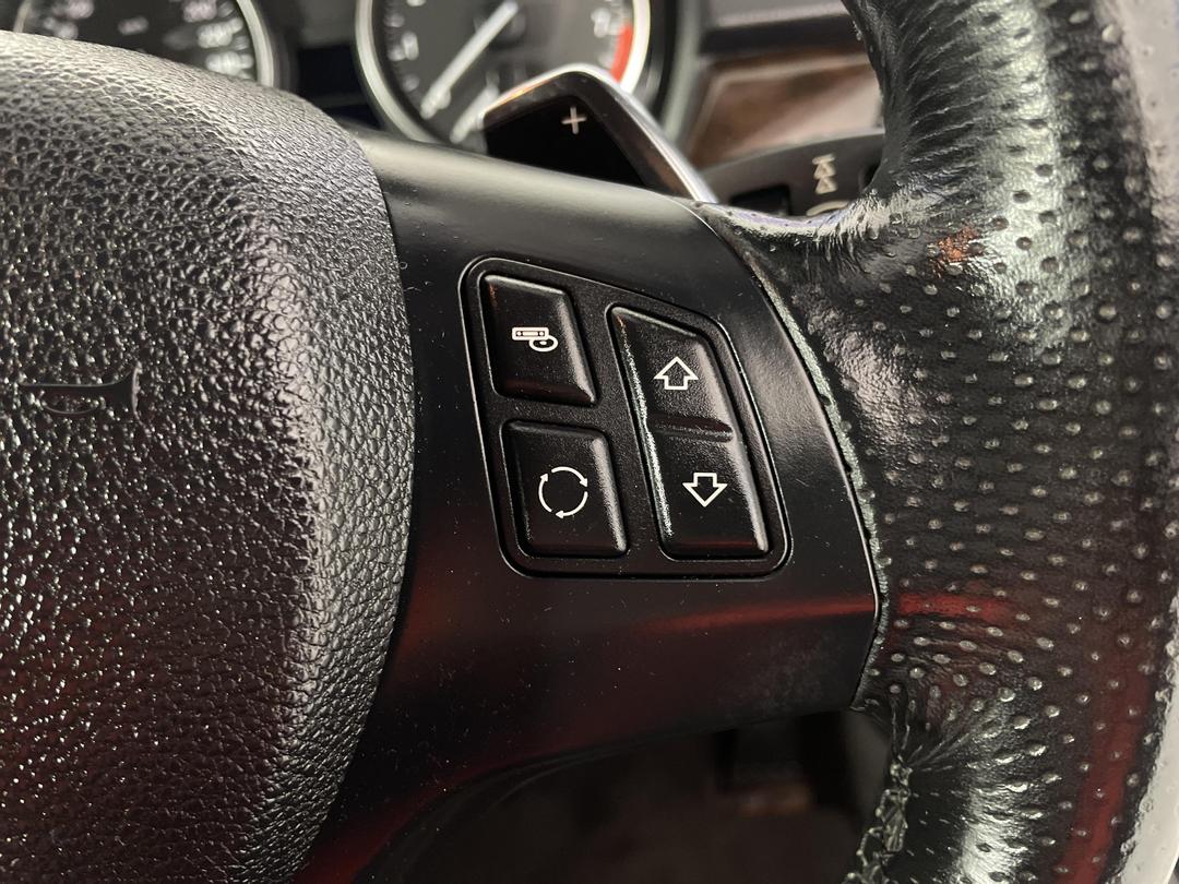 Photo '22' of BMW 335I