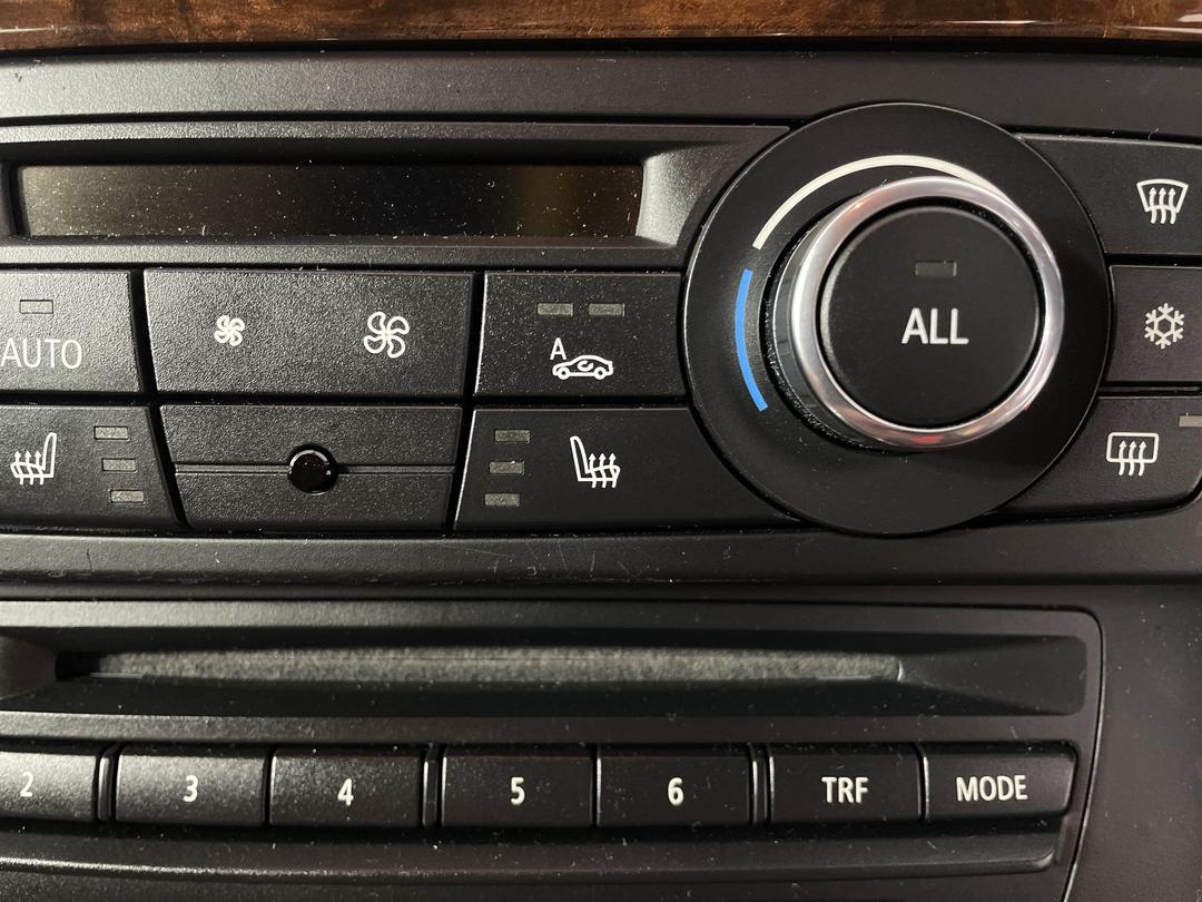 Photo '24' of BMW 335I