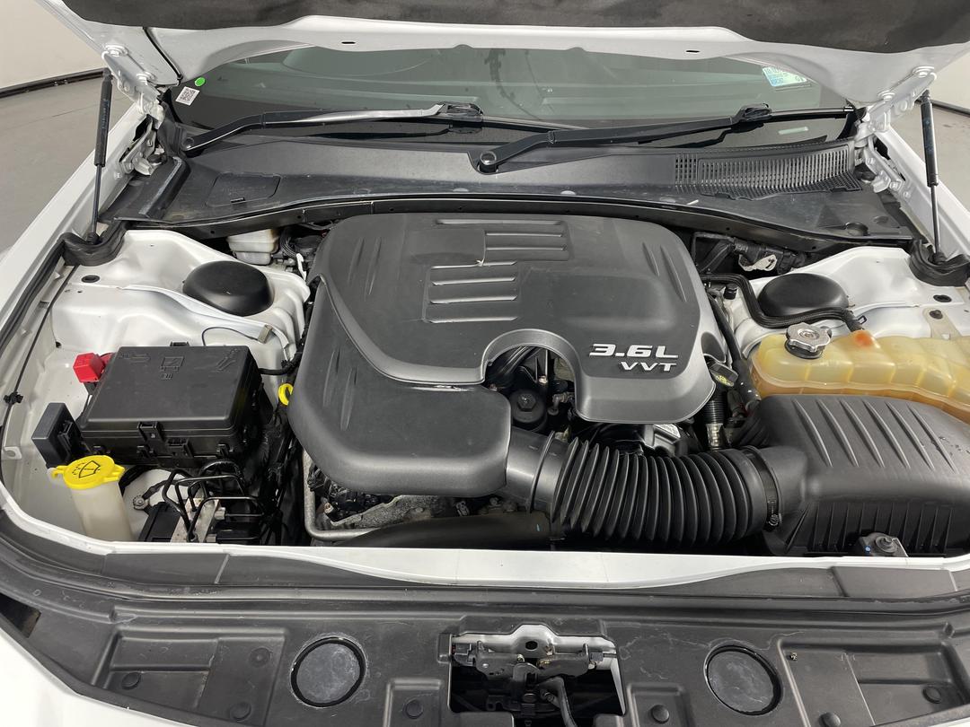 Photo '13' of Chrysler 300C