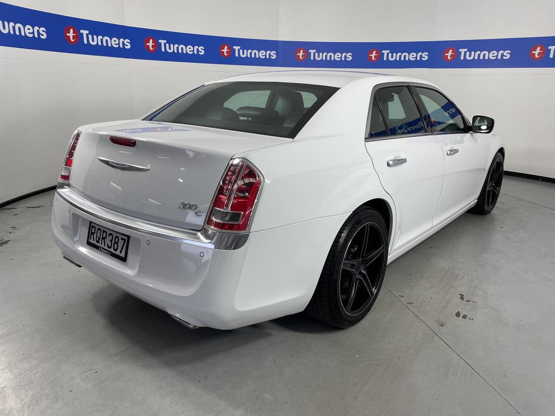 Photo '7' of Chrysler 300C