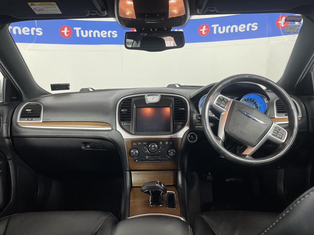 Photo '17' of Chrysler 300C