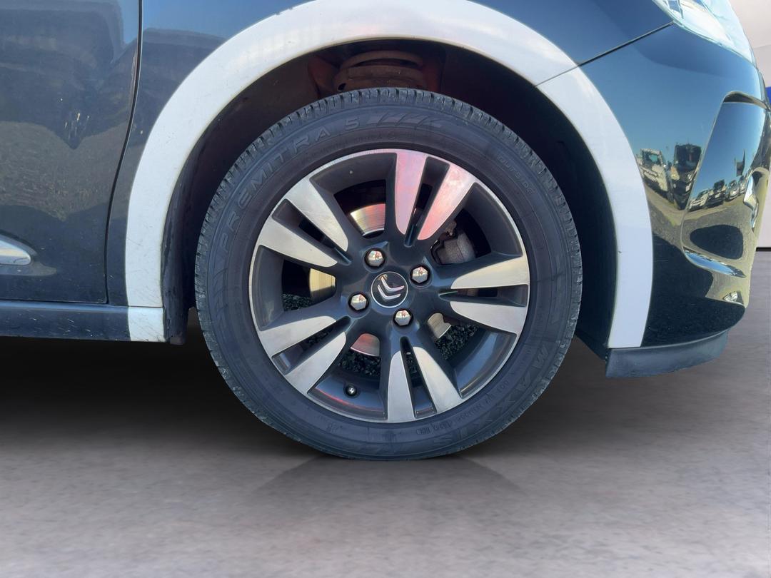 Photo '7' of Citroen DS3 Dstyle Photo '7' of Citroen DS3 Dstyle