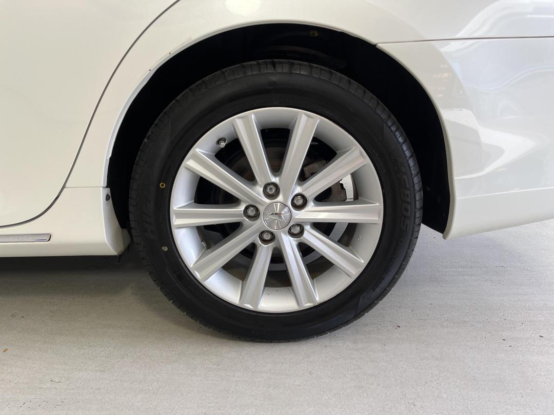 Photo '11' of Daihatsu Altis