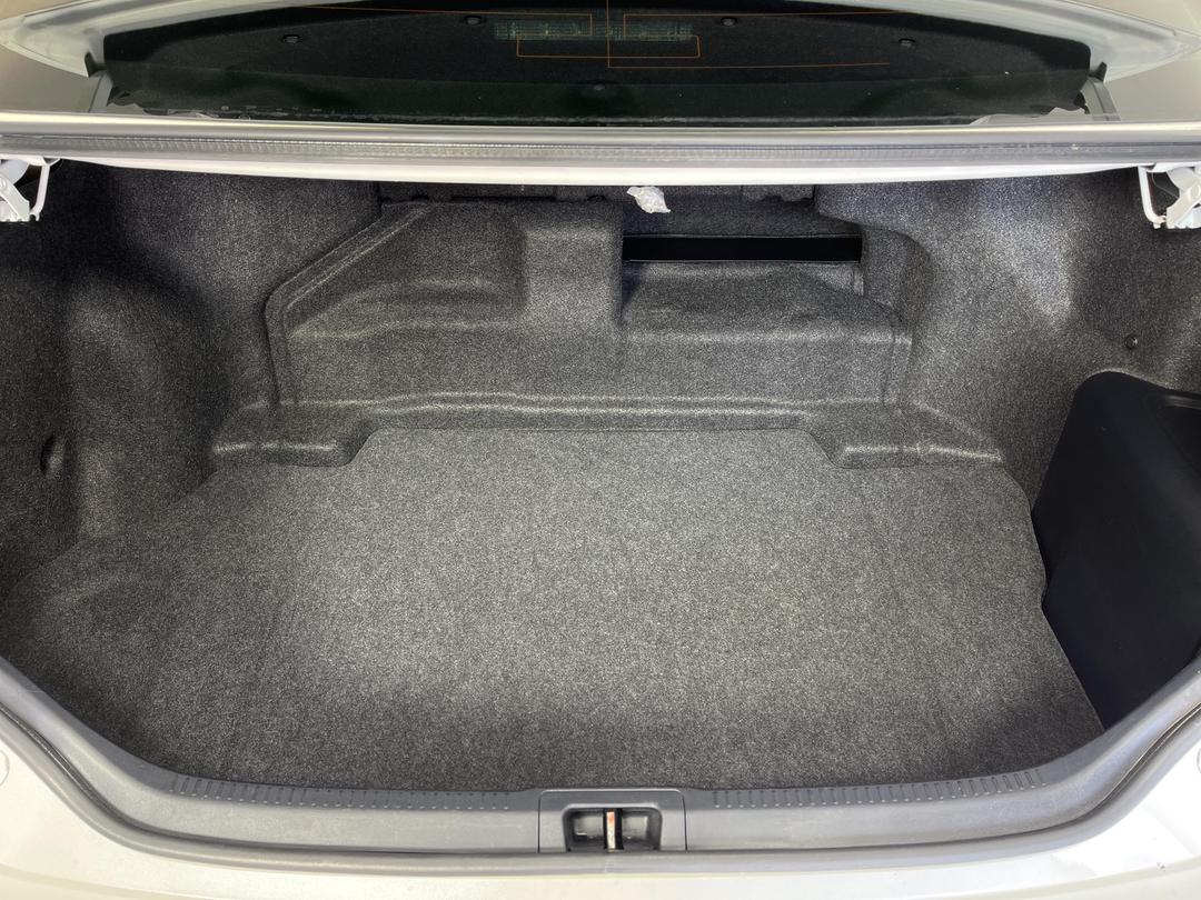 Photo '14' of Daihatsu Altis