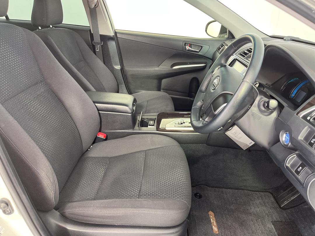 Photo '16' of Daihatsu Altis