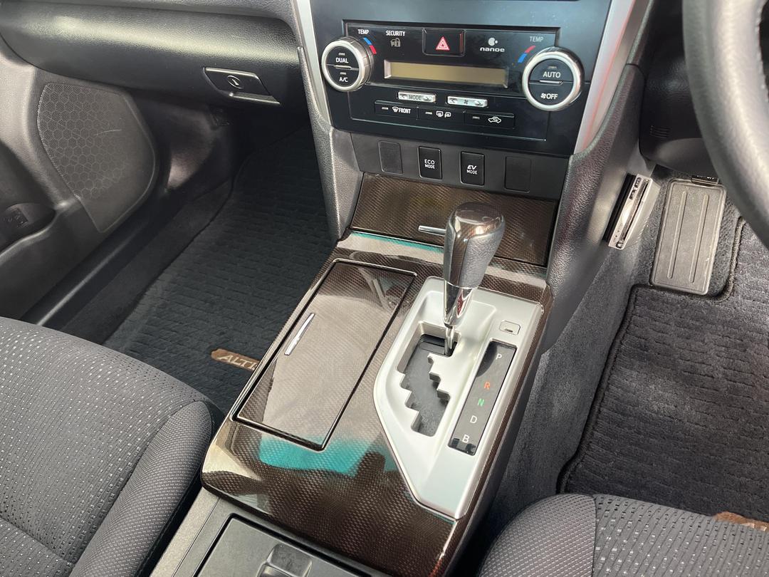 Photo '18' of Daihatsu Altis