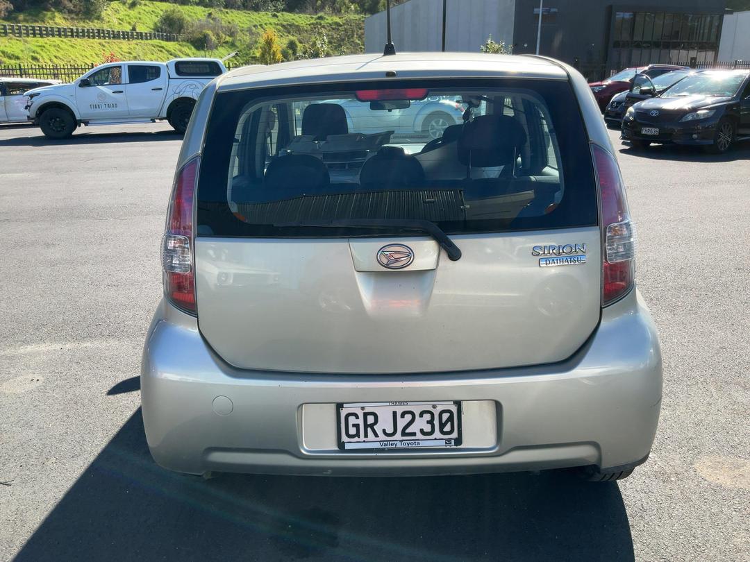 Photo '6' of Daihatsu Sirion