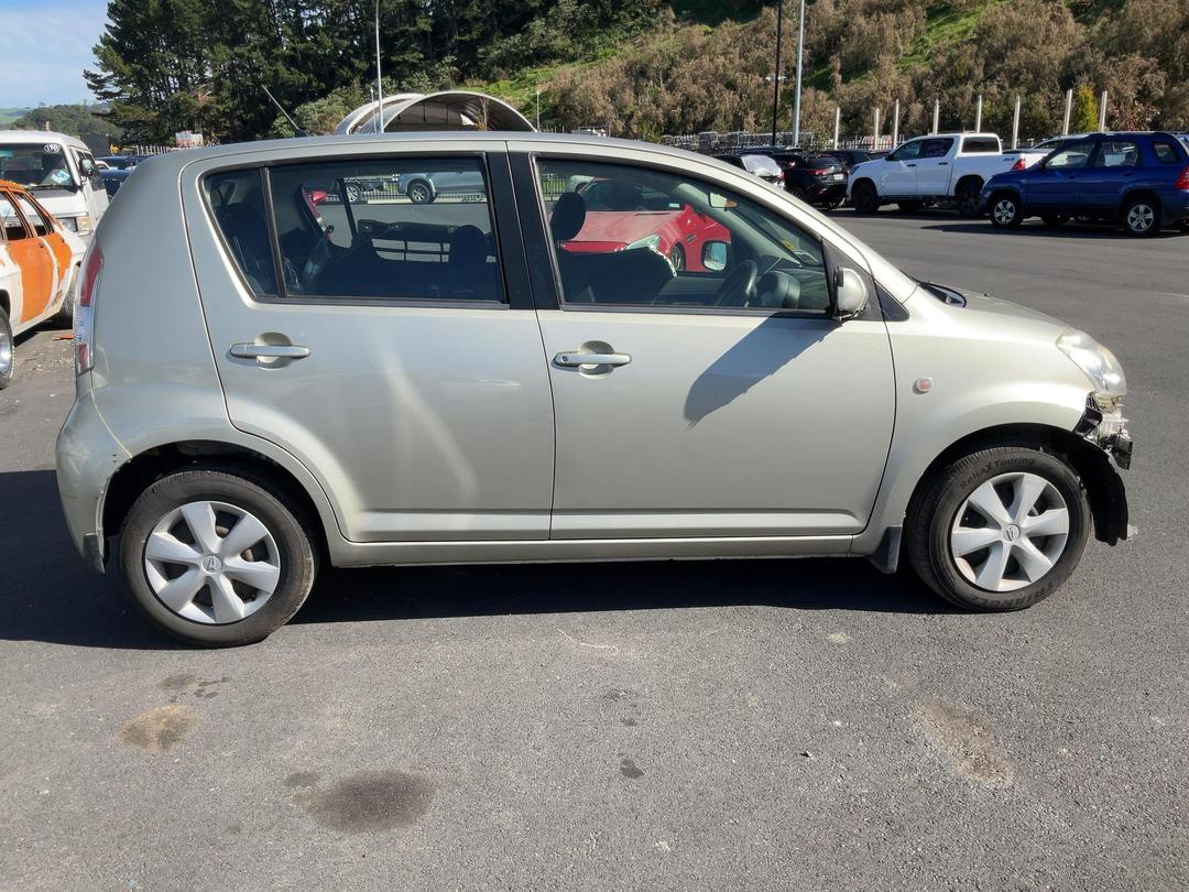 Photo '8' of Daihatsu Sirion