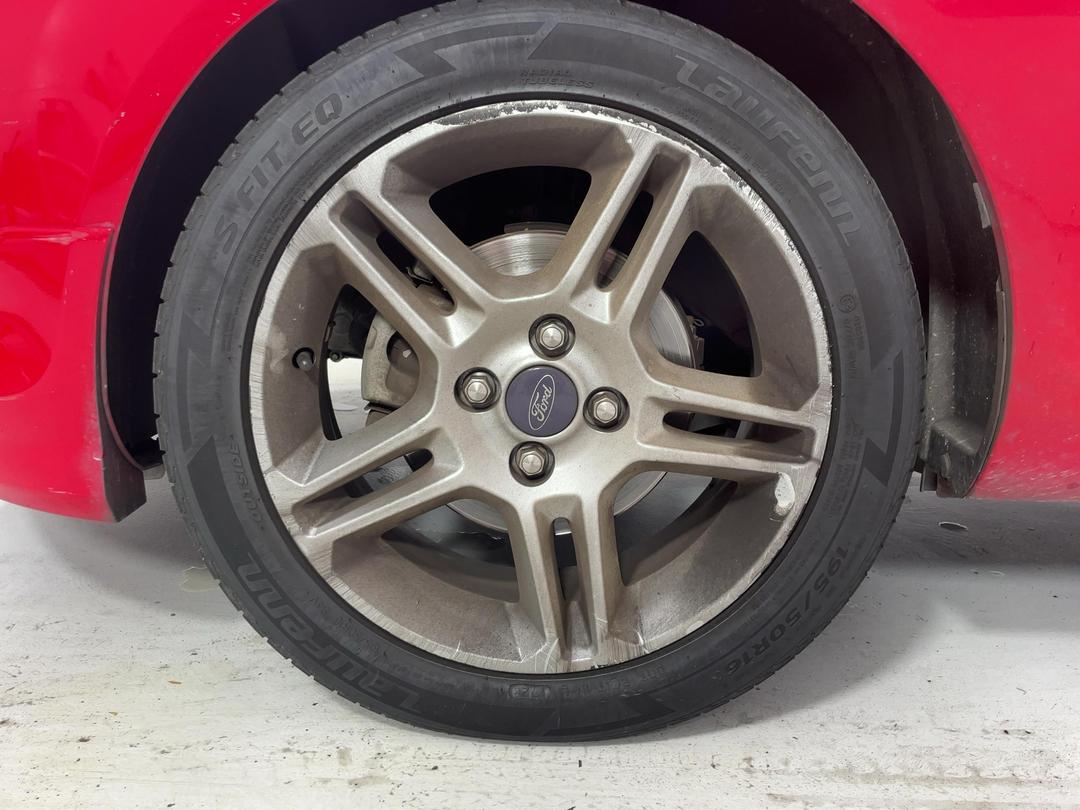 Photo '10' of Ford Fiesta