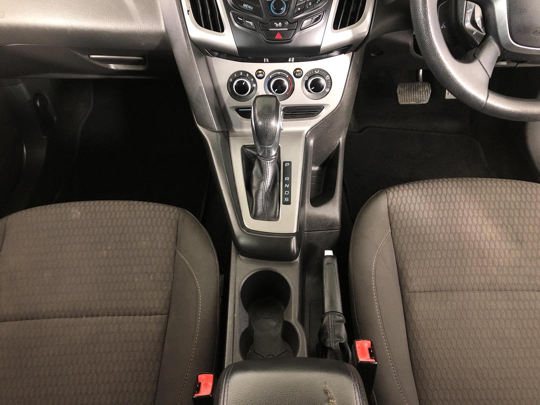 Photo '16' of Ford Focus