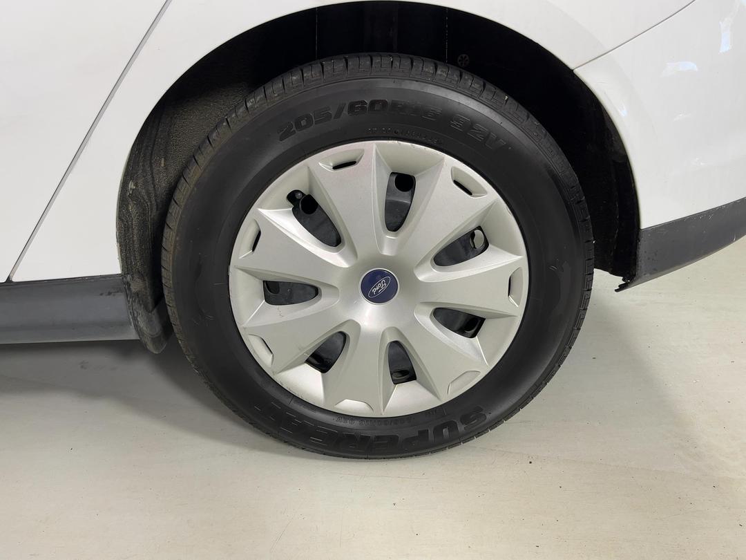 Photo '11' of Ford Focus