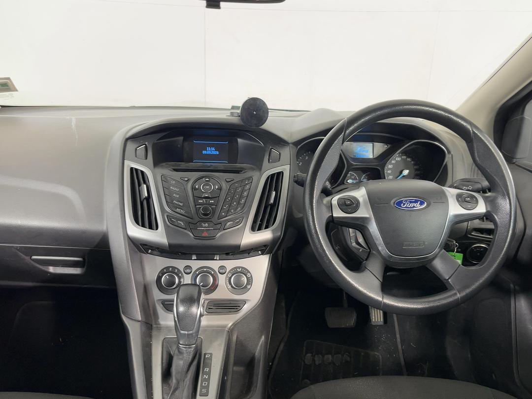 Photo '17' of Ford Focus