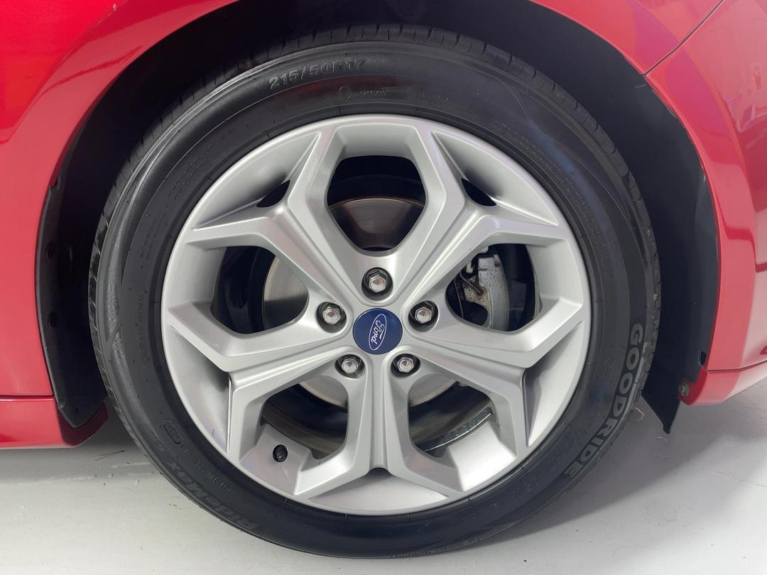 Photo '9' of Ford Focus