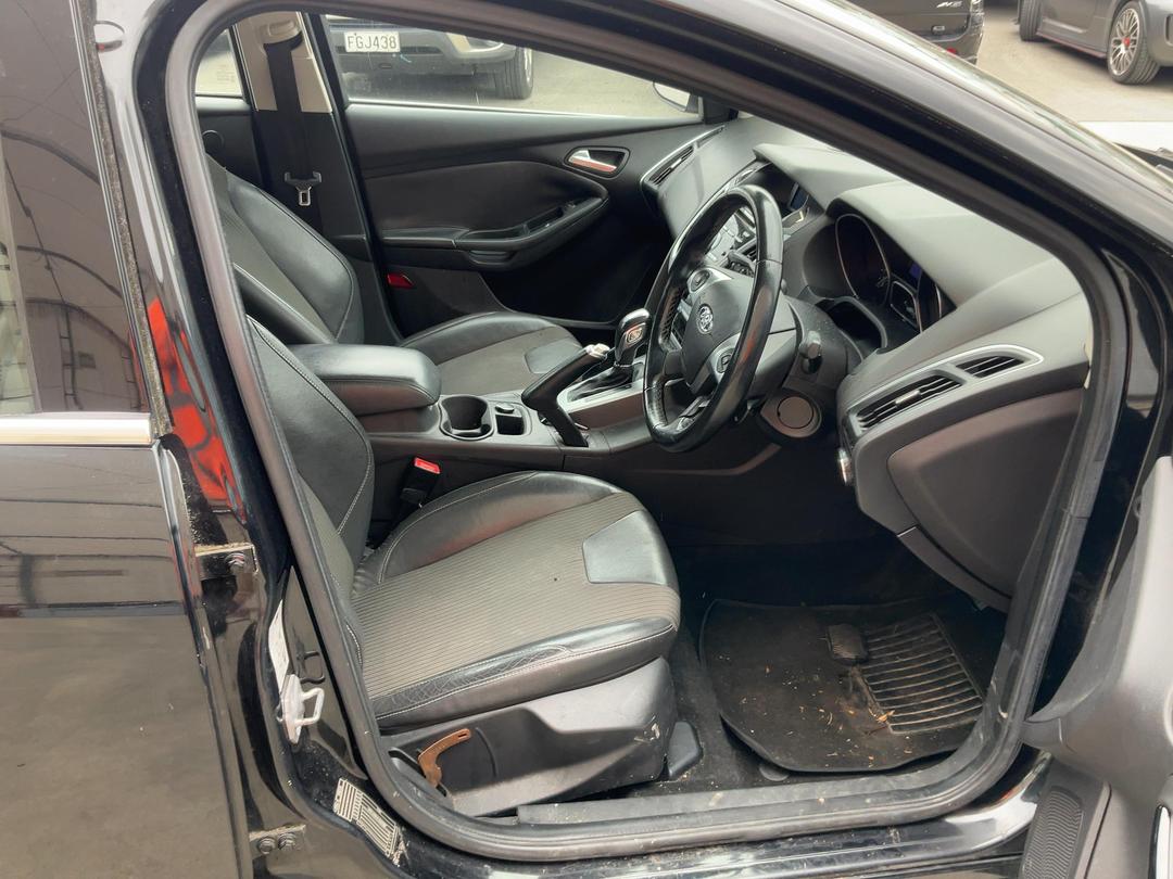 Photo '18' of Ford Focus