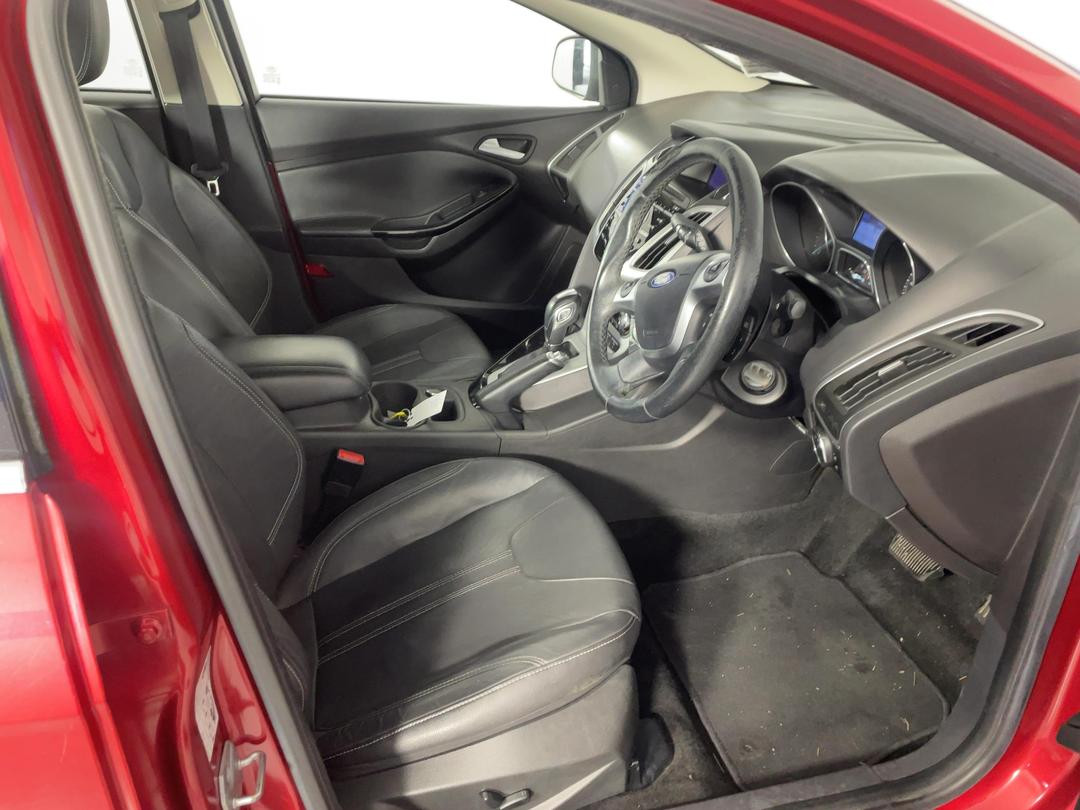 Photo '16' of Ford Focus