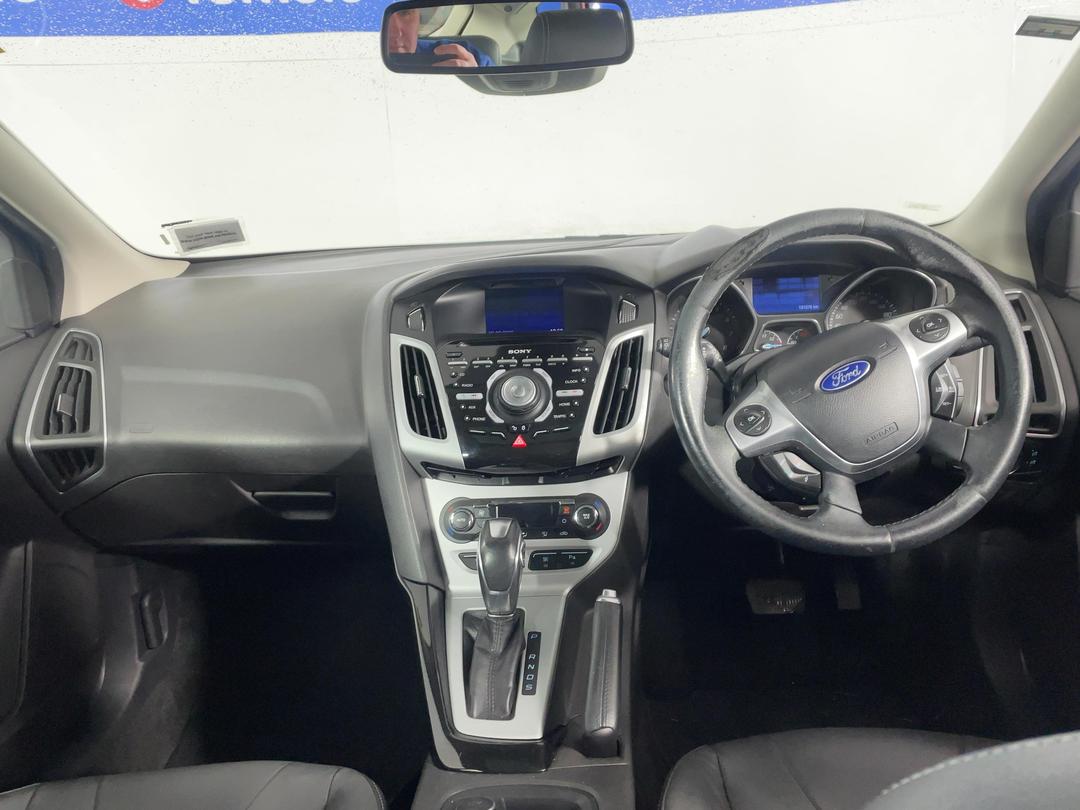 Photo '17' of Ford Focus