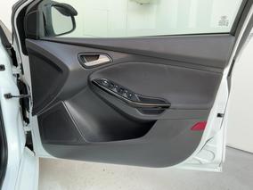 Photo '15' of Ford Focus