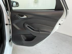 Photo '19' of Ford Focus