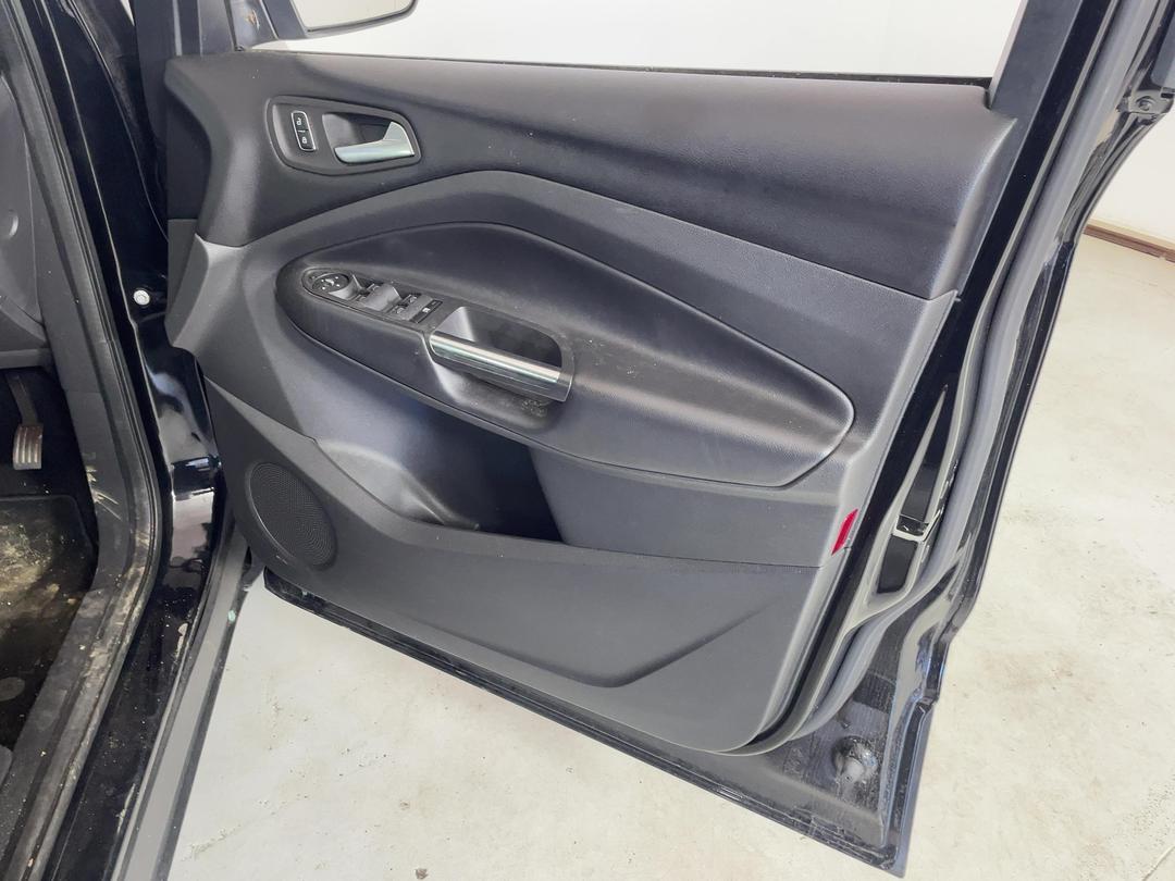 Photo '15' of Ford Kuga