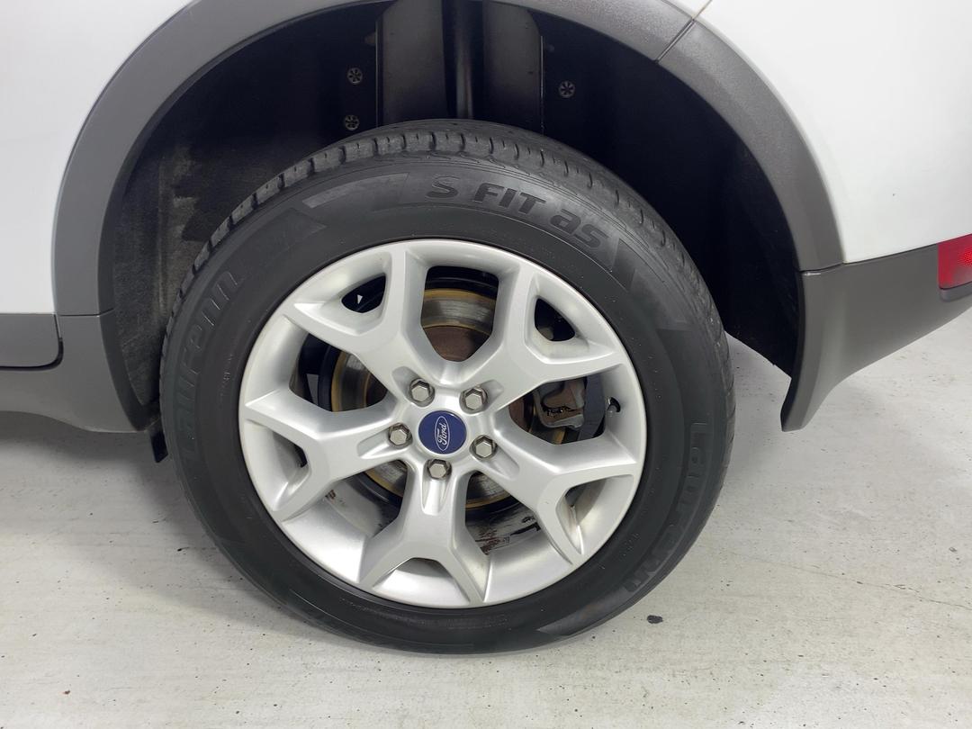 Photo '11' of Ford Kuga
