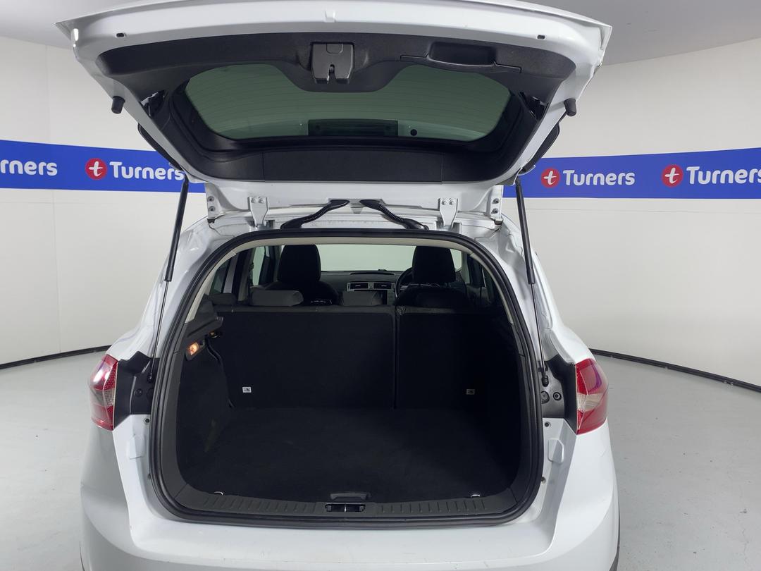 Photo '14' of Ford Kuga
