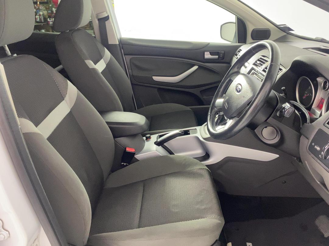 Photo '16' of Ford Kuga