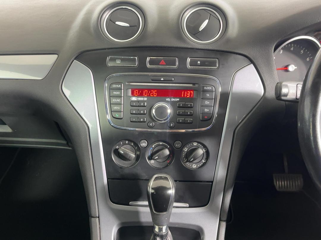 Photo '18' of Ford Mondeo