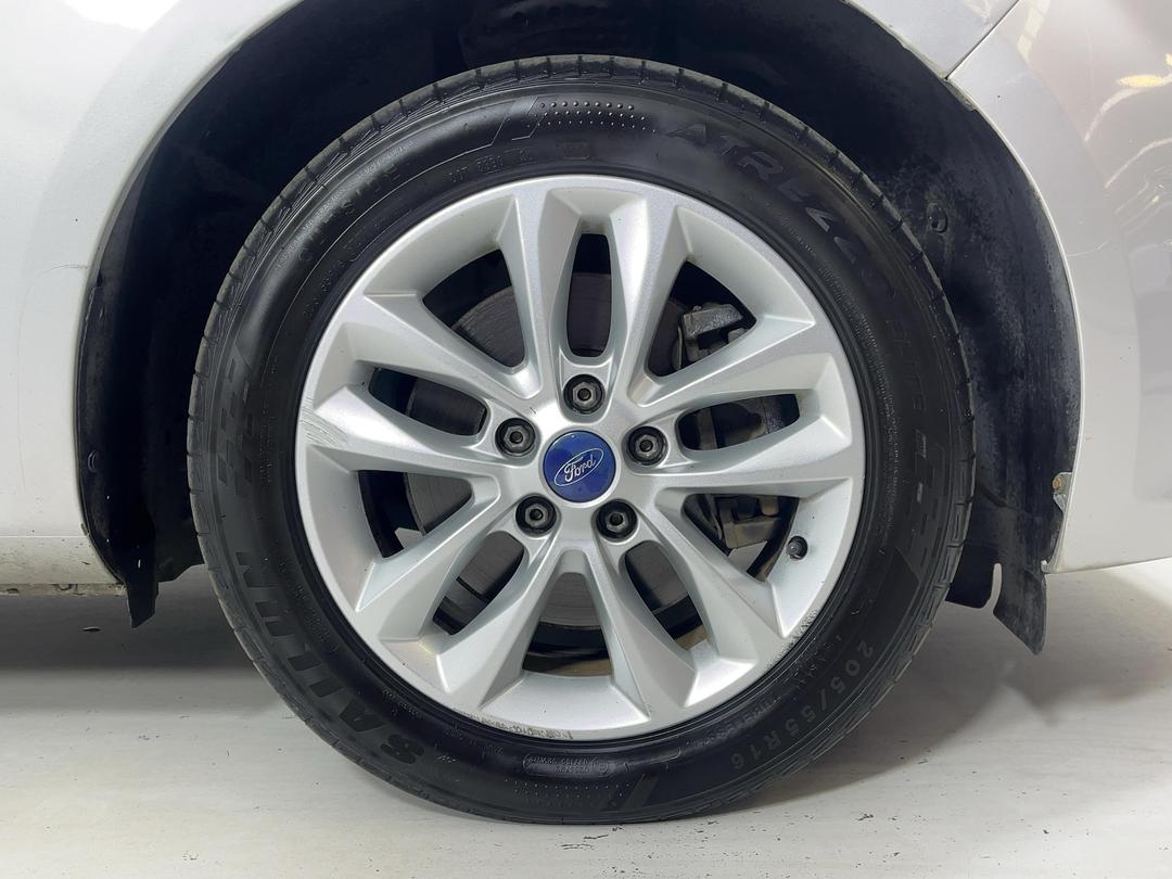 Photo '9' of Ford Mondeo